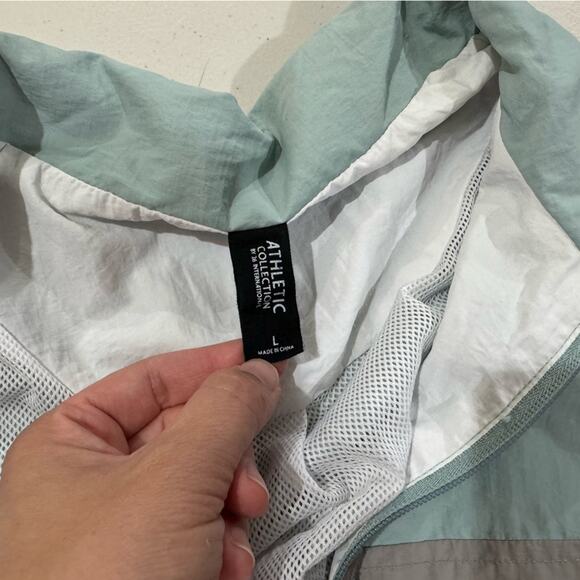 Athletic Collection By 26 International Color Block Windbreaker Women's Large - Picture 4 of 8